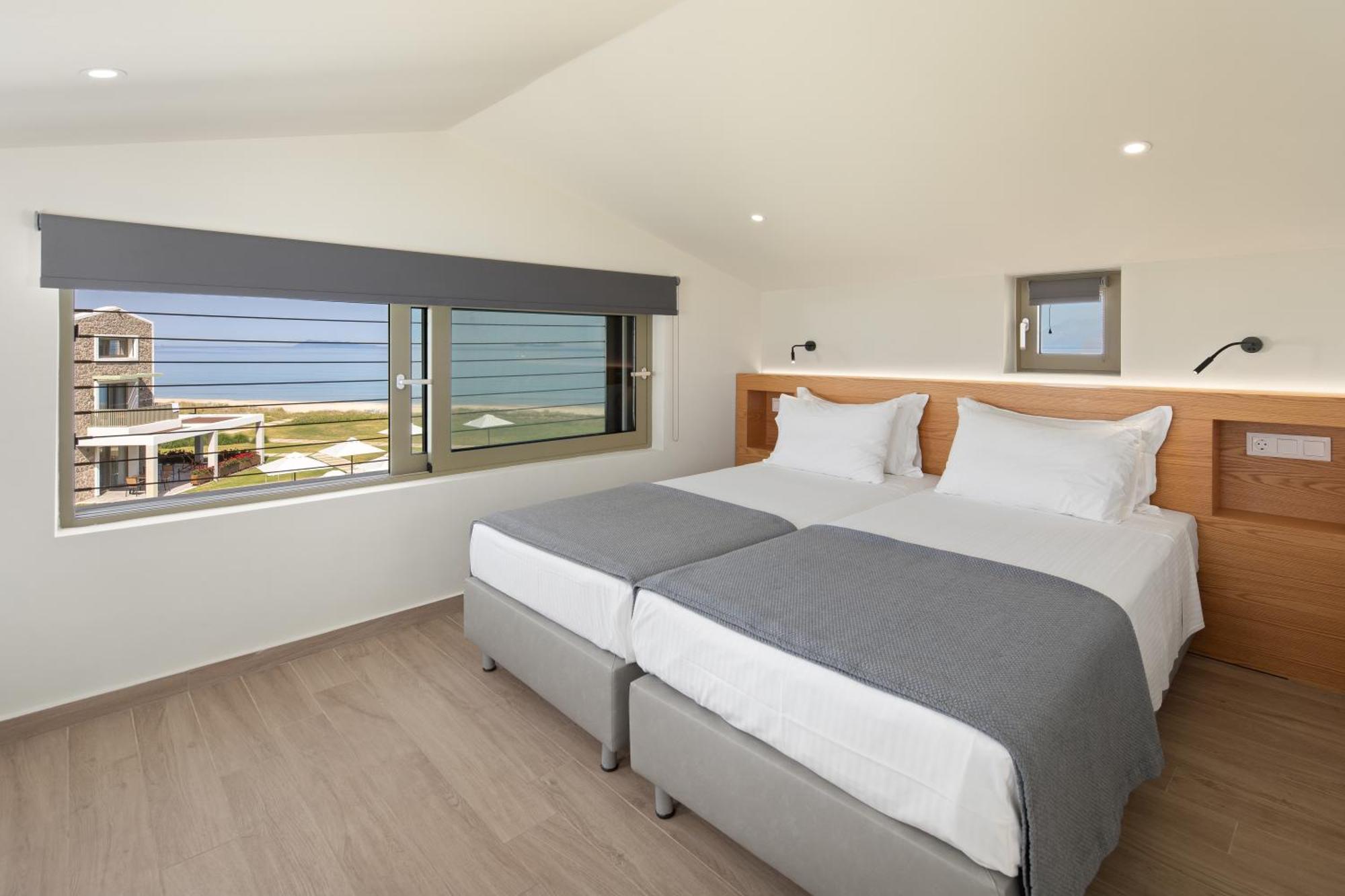 Thalassa Suites Almiros Beach Стая снимка